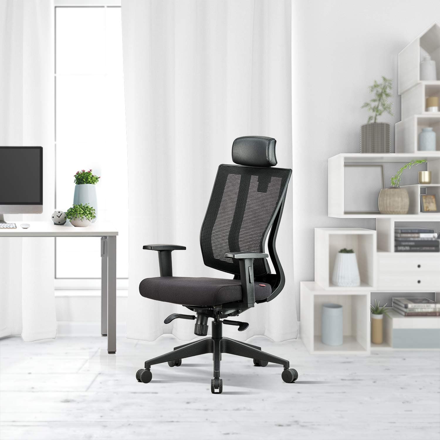 Featherlite Liberate Review: Dynamic Support for Active Professionals